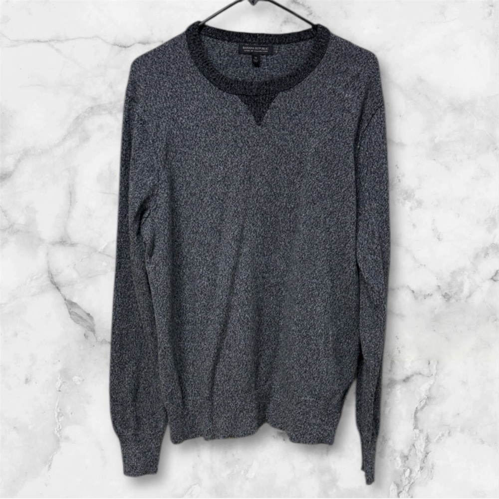 Banana Republic Men's Charcoal gray wool blend Crewneck Sweater medium